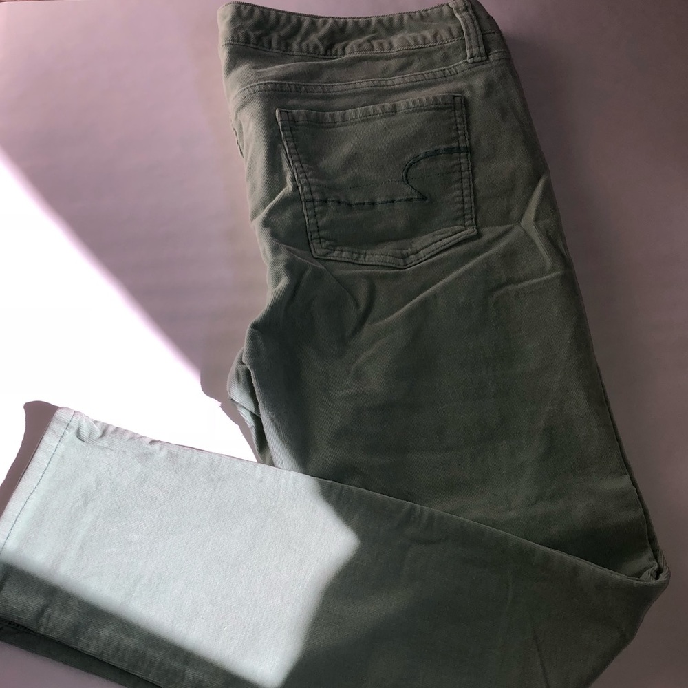 AEO corduroy jegging - super stretch!